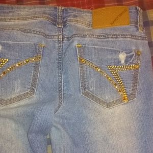 Almost famous distressed jeans size 7